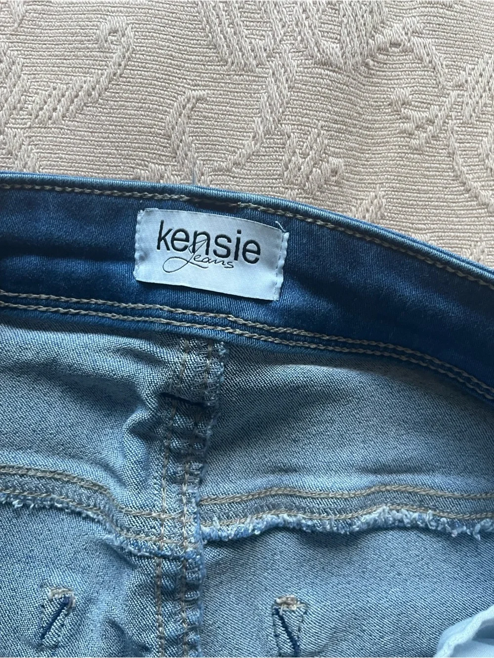 Kensie medium wash